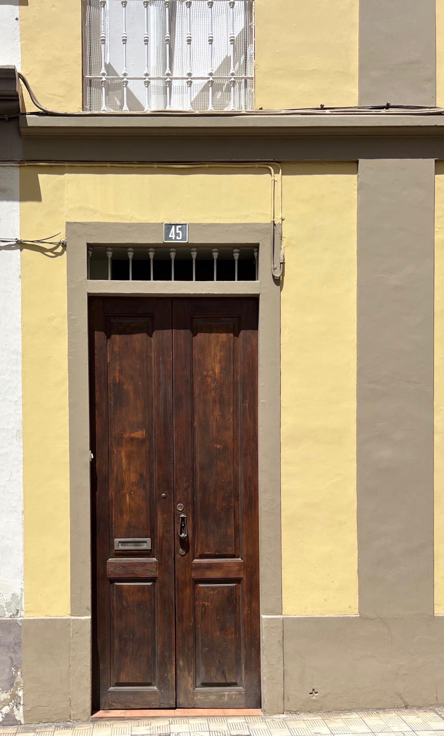 12 Un paseo por El Toscal