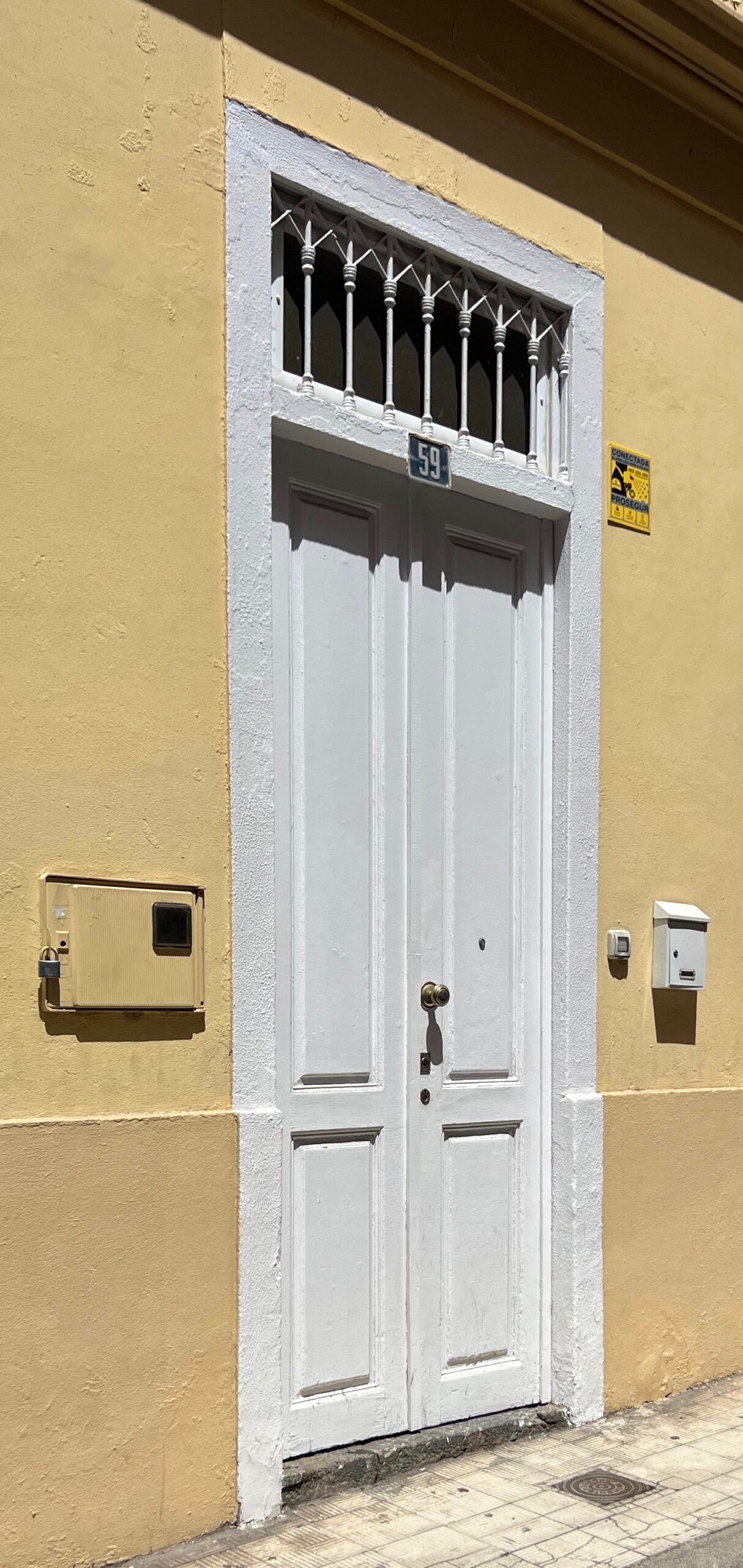 13 Un paseo por El Toscal