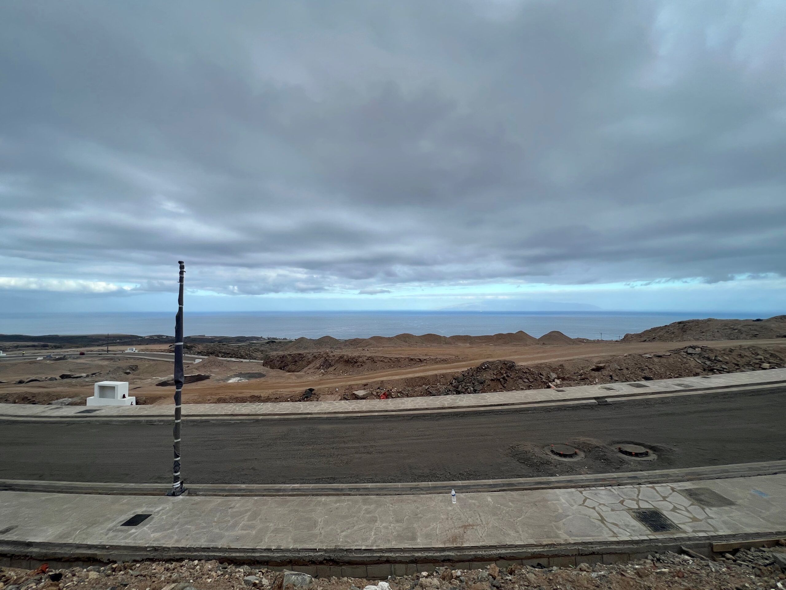 2 Desde la parcela las vistas son limitadas, obstaculizadas por las casas que se construirán al poniente