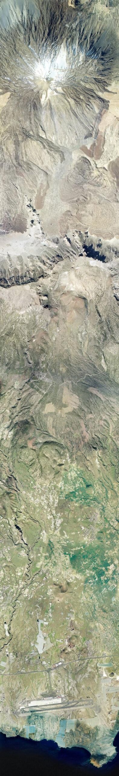 07 Sección de la isla de Tenerife por el solar en la costa